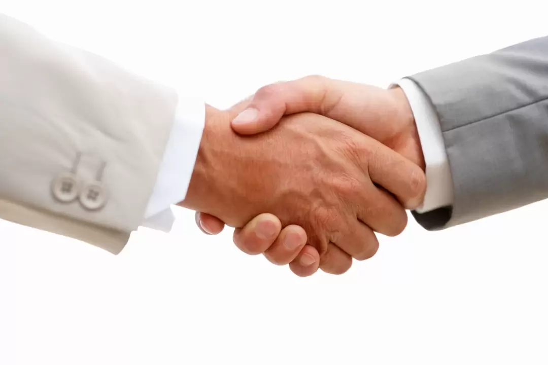 Ο τρόπος με τον οποίο ο HPV εισέρχεται στο σώμα είναι μέσω χειραψίας